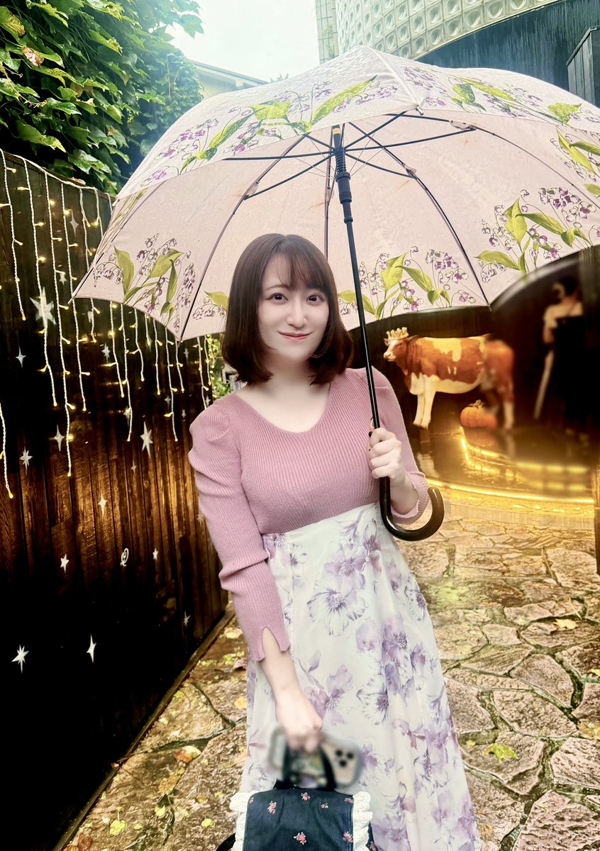 Kanon_Takao's tweet photo. 雨だけど頑張ろう〜！☔️🙂‍↕️ https://t.co/IyML42eN7D