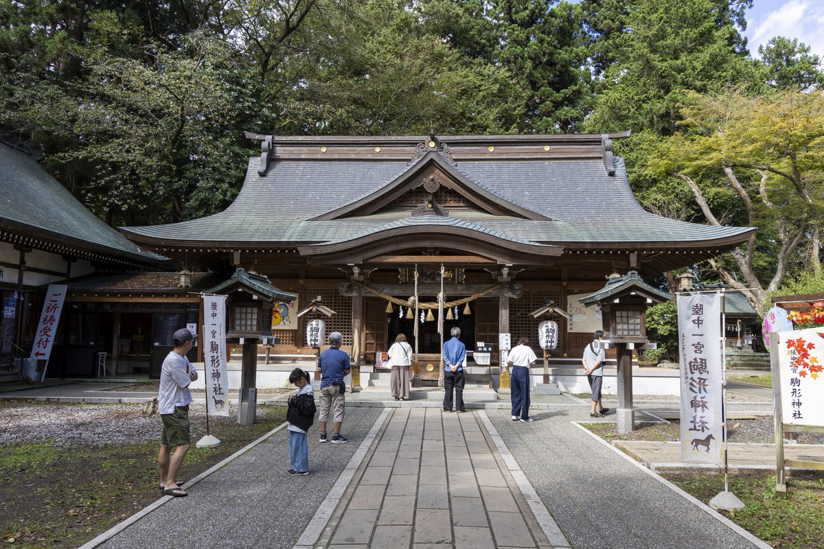 reform_master's tweet photo. そして今日は陸中一宮駒形神社へ。境内はこれから徐々に秋の装いへ変わっていくのだろうか。 https://t.co/Wqzhw1u2PT