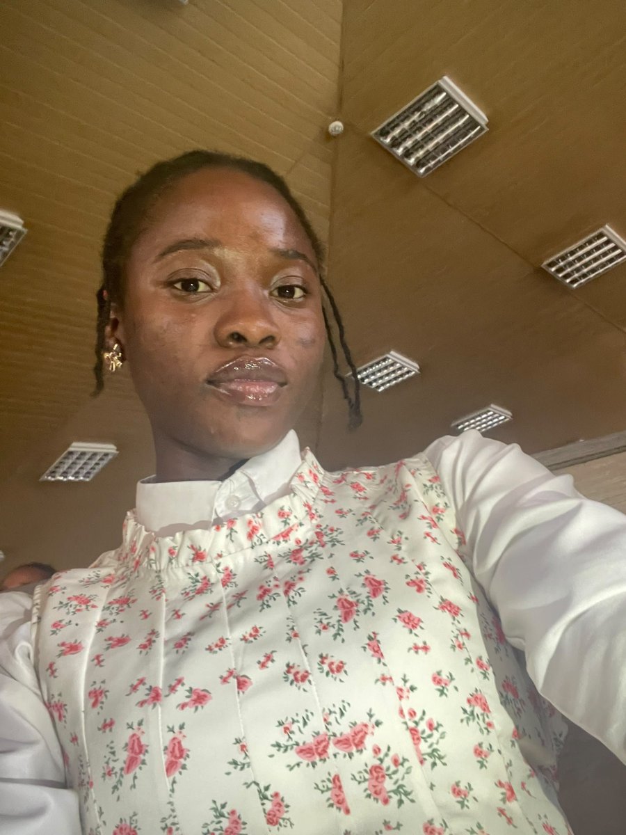 TheQueenOlang's tweet photo. Feeling sleepy but i have to put this up here to keep you posted 😊

I concluded my teaching practice orientation yesterday, and will be given our posting letters today. 

We were taught how to dress well before going into the class room

We were taught classroom management. https://t.co/mWVJqkAYdb