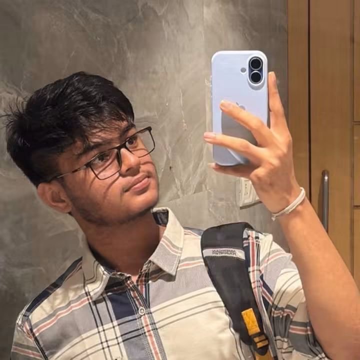 BharatR74239432's tweet photo. हाथ में iPhone
IITमें सीट पक्की
अच्छा पारिवारिक बैकग्राउंड
सेमेस्टर परीक्षा में नकल करते पकड़े गए
IITB ने कोई कार्रवाई नहीं की
परीक्षा छोड़ने को कहा गया
कमरे में जाकर आत्मह*या कर ली
माता-पिता ने फैकल्टी के खिलाफ SCST एक्ट का इस्तेमाल किया
तुरंत मुआवज़ा दिया गया

ये अंधा क़ानून है https://t.co/4xnq9DU9KU