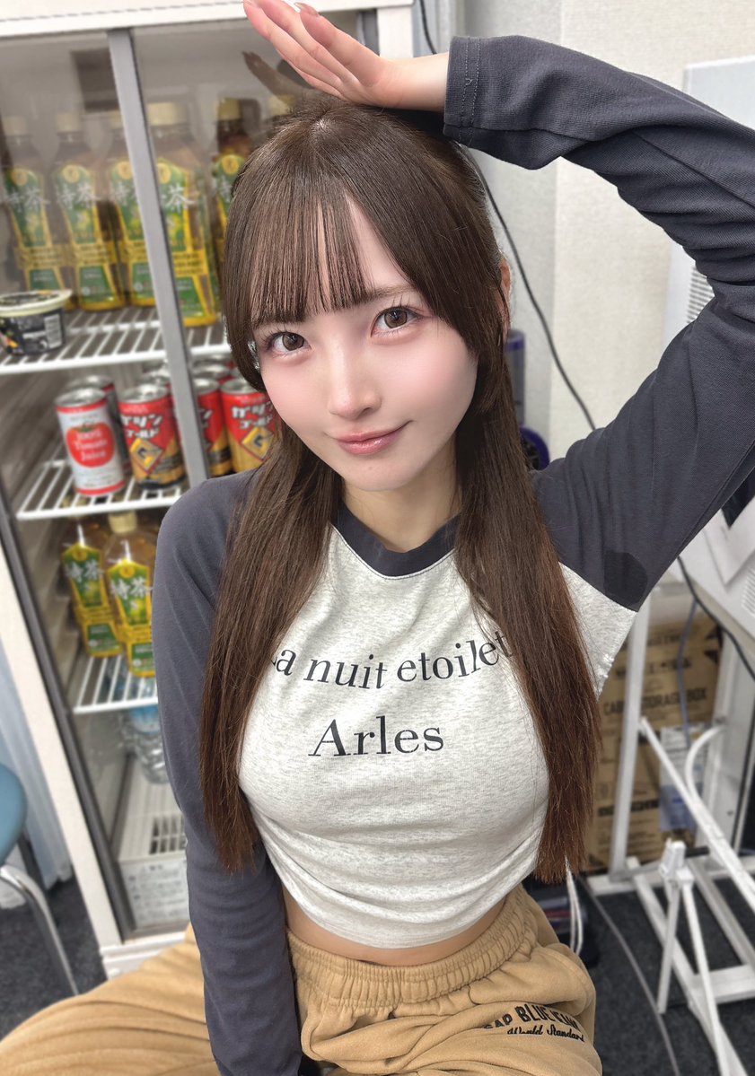 g1cmqm's tweet photo. アイドルさん
オフショットの脇汗💦 https://t.co/4wbkjns6FS