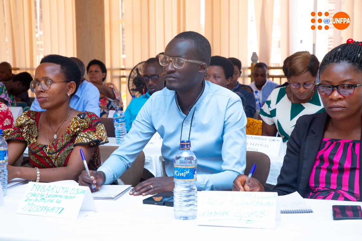 UNFPABurundi's tweet photo. Le changement se construit aussi au niveau local. Les 17 et 18 septembre à Gitega, 42 chefs de départements communaux en charge des droits humains, de la protection sociale et de l’inclusion genre ont renforcé leurs capacités pour mieux agir au sein des communautés. https://t.co/EqIvThee05