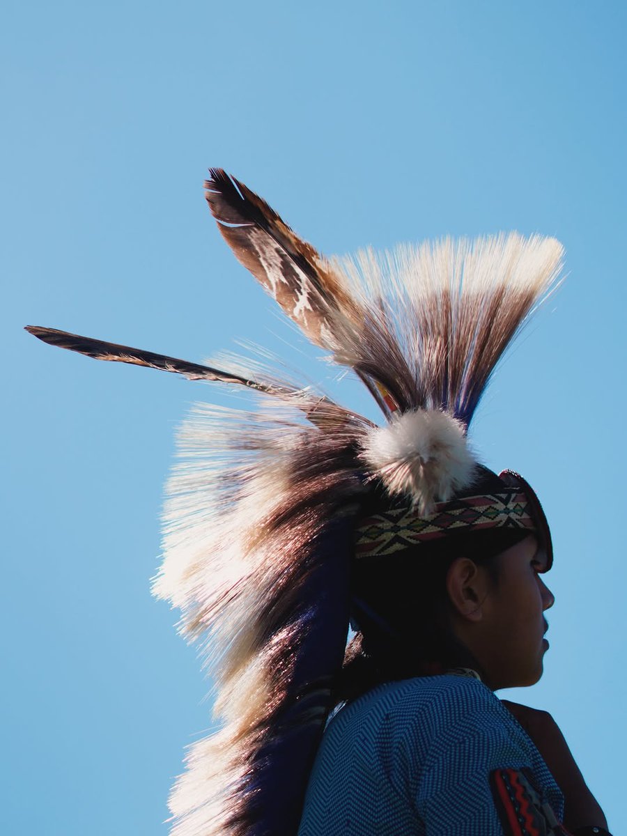 leynabloom83l4's tweet photo. ime at a powwow🪶 here in California, observing and photographing from where I stood. Surrounded by rhythm, regalia, movement, and generations of story carried in every step what I witnessed wasn’t just beauty, it was resilience, p... https://t.co/O9AALB5jG0