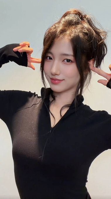 dk_6mag's tweet photo. 现在的ai短剧都很湿滑，哈哈
都是靠这个屌炸天的ai脱衣神器制作的

软件轻松对女神完成视频去衣，一键换脸，都有提示词，只需你点击就能完成都在主业，赶紧来冲！手机也可用，制作ai短剧 ，#ai去衣 

最重要的是它没有次数限制！ https://t.co/eM19ApKci1