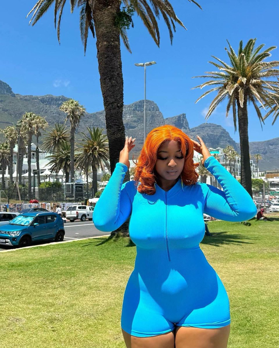 dimplenipple1's tweet photo. Just a Baddie outfits and lifestyle https://t.co/gRwe3pN5m9