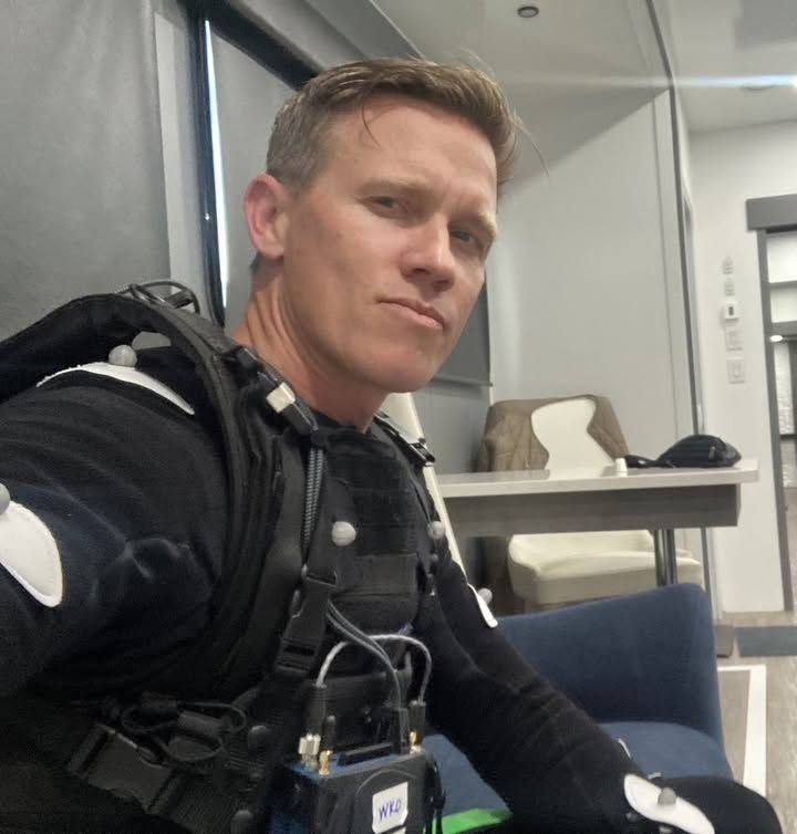 spicyy_ramen_'s tweet photo. HAPPY BIRTHDAY, WARREN!!!🥳🎉🎂

I'm looking so forward to see him again as our fav Shadow Dad and also as Jeff in Yellowjackets!!
_____

#warrenkole #callofduty #phillipgraves #yellowjackets #jeffsadeki #happybirthday https://t.co/MaZWg2X9qa