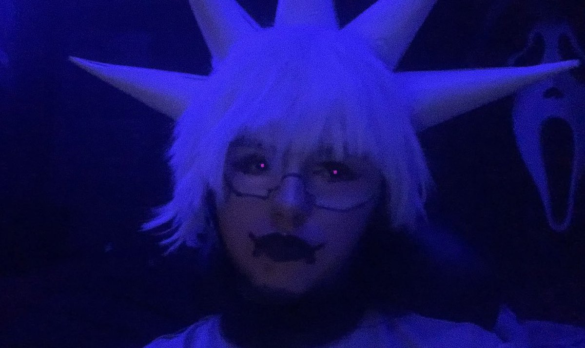 moshiii_VT's tweet photo. Closet chud vandal cosplay #marathon #cosplay #vandal https://t.co/MNOkp8VluU