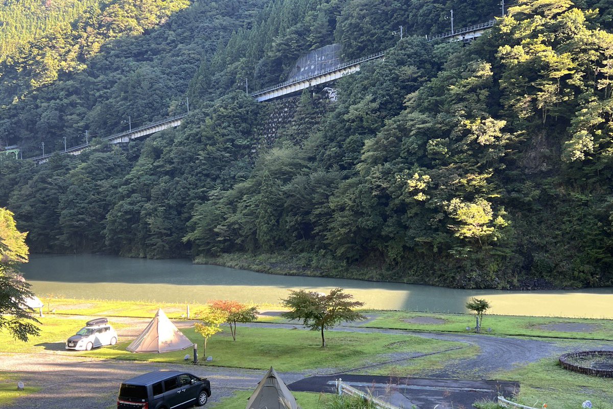 shincamp555's tweet photo. アプトいちしろキャンプ場！
景色もよく、とても素晴らしいキャンプ場でした♪
#ゆるキャン△ https://t.co/FNTnWptYDH