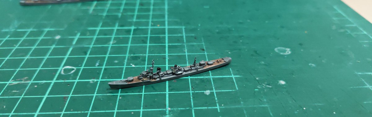 double_lead_'s tweet photo. 本日導入
 #DAMEYA より
日本海軍 夕雲型駆逐艦

陽炎型の改良型・完成形とされる艦級
同型艦は19隻が建造されましたが、取り急ぎ8隻竣工させました

 #2000スケモ https://t.co/mz3Rmvui81