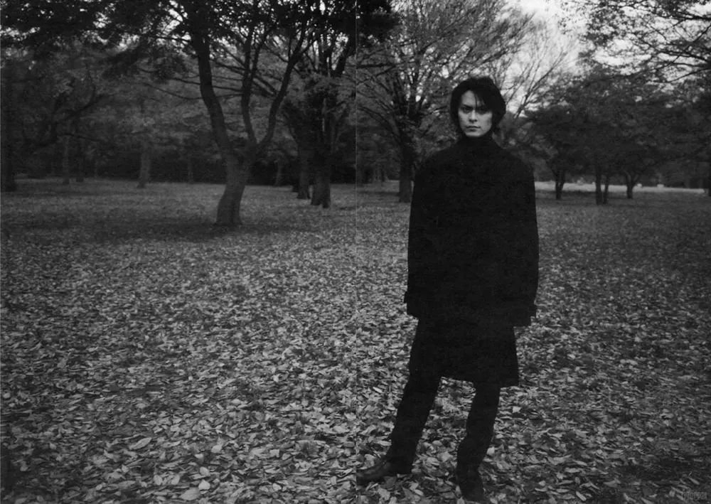 NoranekoMiu's tweet photo. Autumn Beauty 🖤 https://t.co/P7PkqvbM2y
