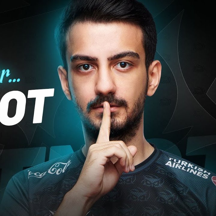 SolaryTV's tweet photo. @Aetinoth Defalarca dua ettik, saatlerce dua ettik, yalvardık, istedik, günlerce, haftalarca bekledikten sonra sonunda başardık, Zeitnot’un reenkarnasyonu burada https://t.co/zdMGXWhqYA
