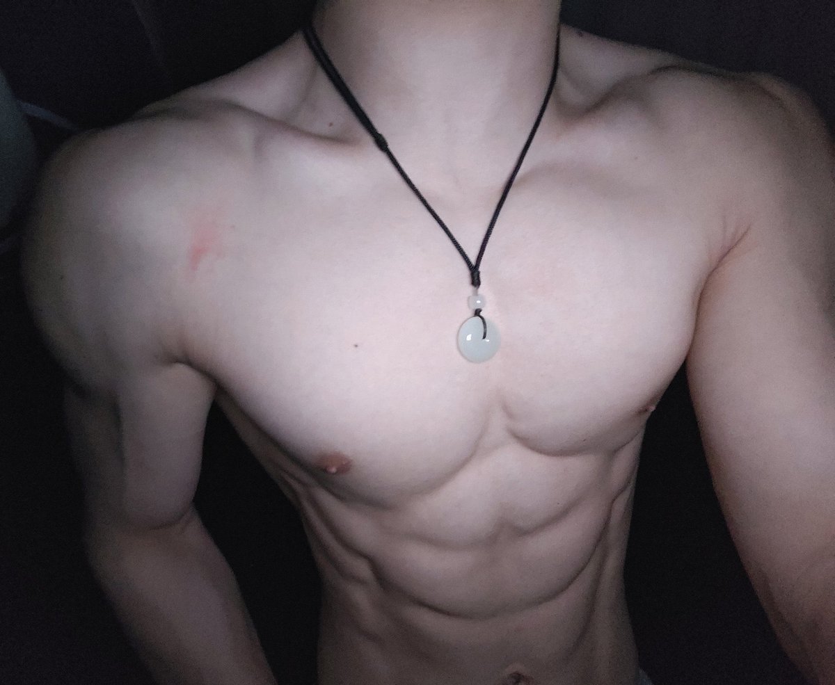 voutth's tweet photo. ⠀⠀⠀ ⠀⠀⠀

⠀⠀⠀ ⠀⠀⠀New necklace, do you like it? ⠀⠀⠀

⠀⠀⠀ https://t.co/pPllhxRl0b