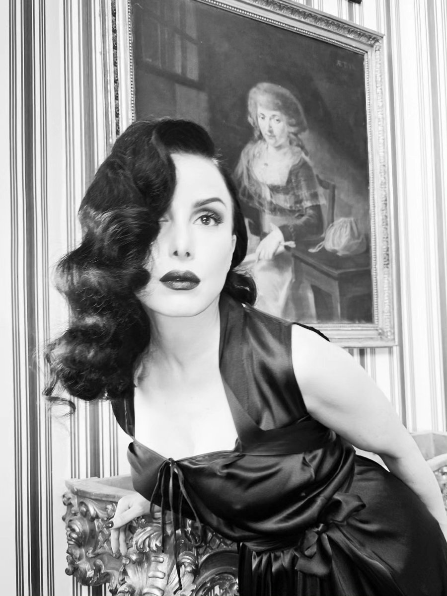 abigailabton__'s tweet photo. "It's beyond my control." — the Marquise de Merteuil, Dangerous Liaisons (1988) https://t.co/7iNycre3Qt