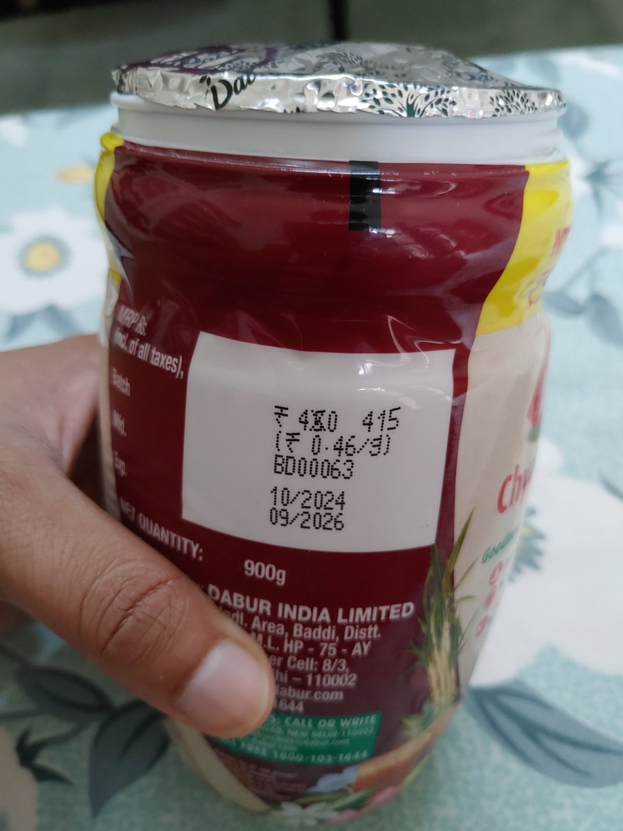 Saransh7715's tweet photo. @ZeptoNow @zeptocares
#UHQPJKUIF60116 had Chyawanprash expiring 09/2026. You call this your “quality standard.” I even visited the store and found the same near-expiry batch stocked there. Is this really Zepto’s quality standard? Please take this issue seriously and resolve it. https://t.co/iFPlw3KQRz