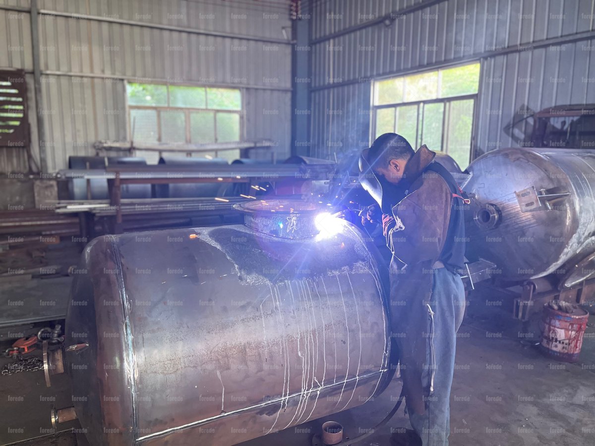 FireequipmentV's tweet photo. forede Foam Bladder Tank
Our website:
https://t.co/mKX6398JTP
E-mail: sales3@forede.com
#foamtank #fire #manufacturer #foamsystem #foam #fyp #test #fireequipment #fireaccessories #firefighting #manufacturer #foambalddertank https://t.co/iOs9K5Q5At