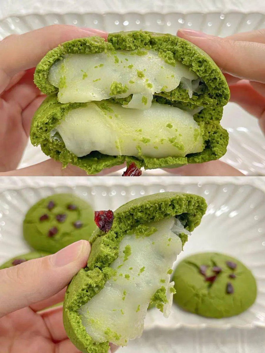 IswantHery's tweet photo. Just unpacked the most addictive matcha mochi cookies—chewy, sweet with a hint of earthy matcha, and perfect to share with my snack crew https://t.co/ahwAZHBaFC