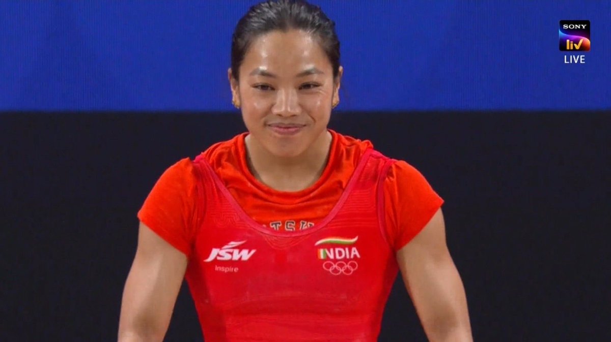 mufaddal_vohra's tweet photo. Mirabai Chanu won the silver medal at the women's 49kg weightlifting event in the  Asian Games 2026. 🇮🇳🥈

She breaks a 28-year-old medal drought for India in weightlifting at the Asian Games. 🏋️ https://t.co/CNRjEGnTzb