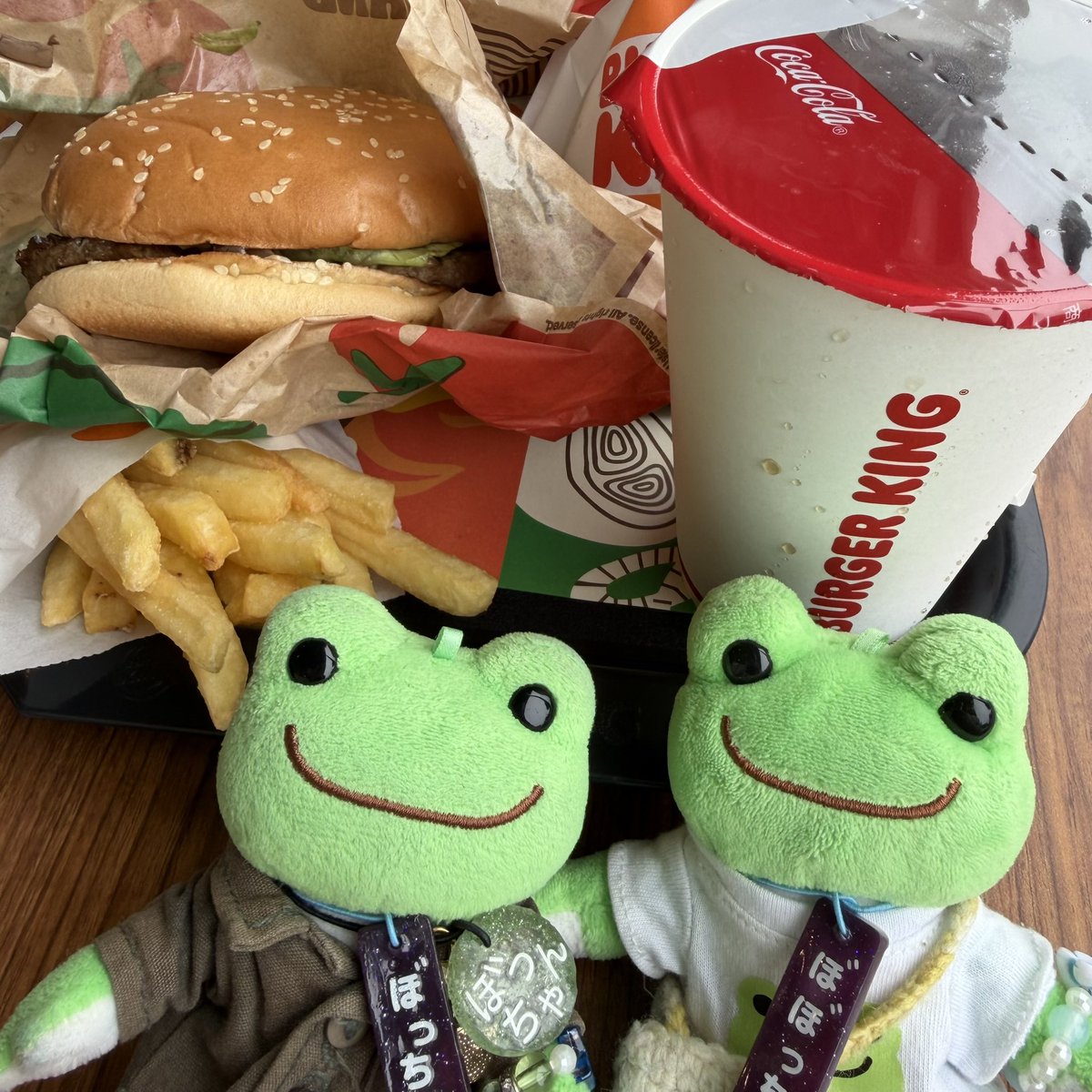 kobayan7811's tweet photo. 本日のお昼は、バーキンで
マッシュルームバーガーを食べました。

美味しかった。 https://t.co/BdE1KJm9gN