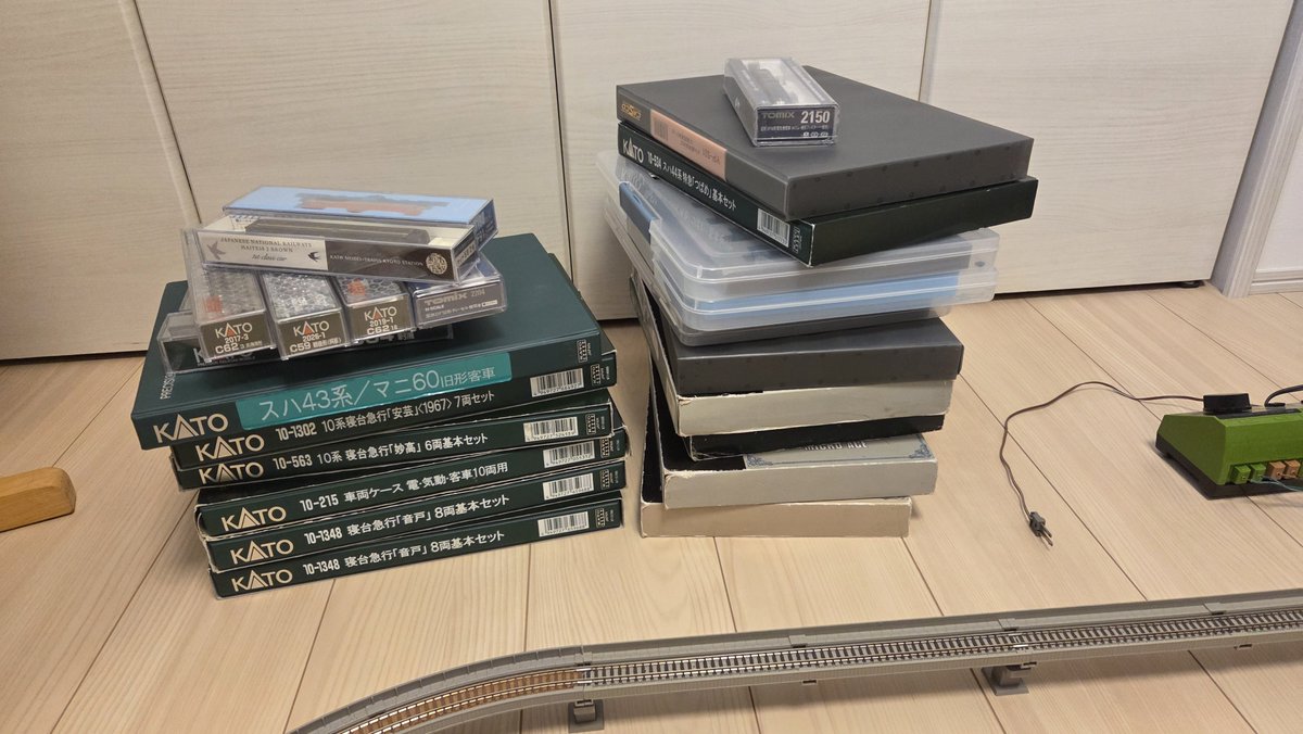 sppc5tn9's tweet photo. ちょっと出遅れたけど、自宅ポポンデッタ開始。
#nゲージ #一人走行会 https://t.co/3ObO6exMlz