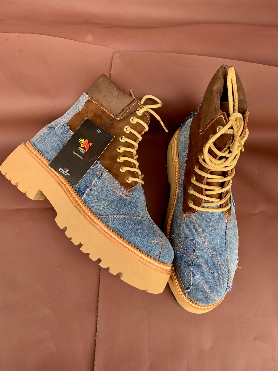 AaronDanjuma4's tweet photo. NEROLANDBOOTS 

#75,000 
📍 Kaduna state Nigeria 
Nationwide delivery ✅✅ 
📞09034922985 https://t.co/kLbA9ix1qW