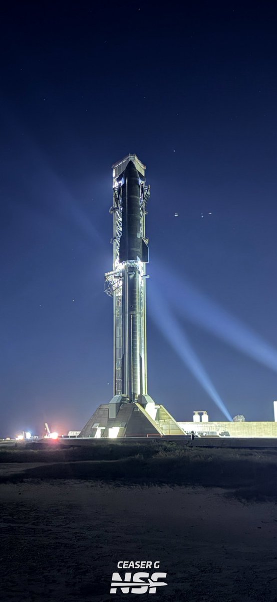 CeaserG33's tweet photo. SpaceX has stacked Ship 41 onto Booster 21 for Flight 14. 

The first Starship built to go to orbit.

@NASASpaceflight https://t.co/3rbkmNYnDl
