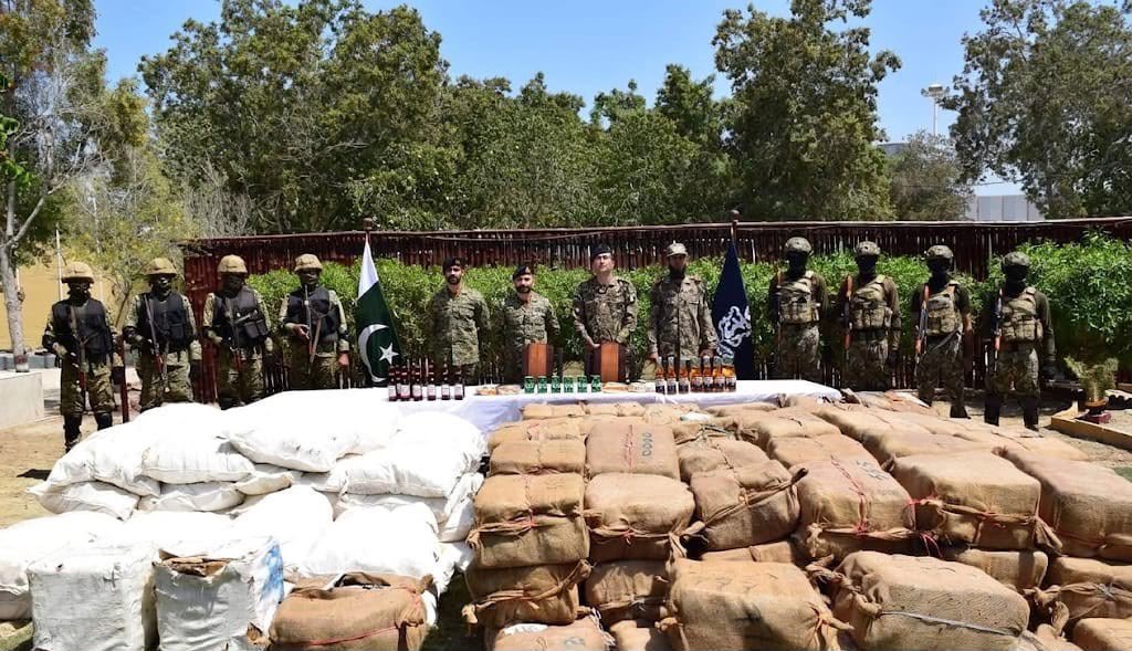 BREAKING: Pakistan Navy and Coast Guards Join Forces to Thwart Major Smuggling Attempt in Balochistan
