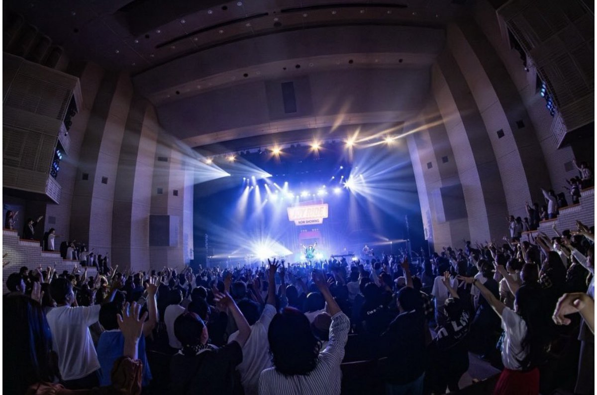 w_a_k_a's tweet photo. VK Blanka Joyride to 10th Tour
ツアー始まりました🚐
初日北海道公演、2箇所目福岡公演、ありがとうございました🥁
次は愛知公演よろしくお願いいたします🔥🔥
#ビッケブランカ #VKBlanka https://t.co/QamxonKNVJ