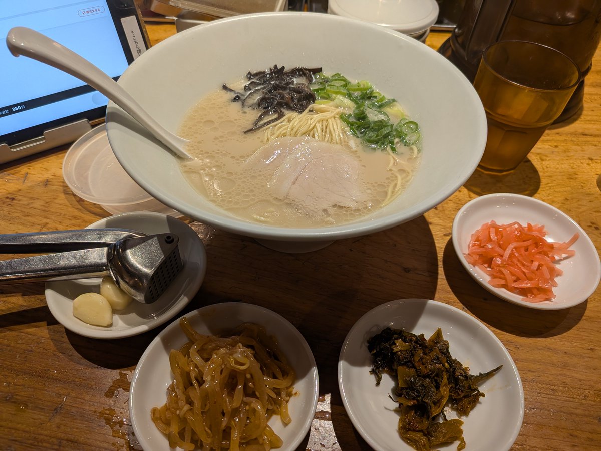 horizontal_jump's tweet photo. 一風堂さんに
油そばのクーポンでも使いに
行ってみるかなって、
行ってみたらなんだかやってなくて
少し残念。
連休はやらないのかな?

まぁそれでもみんなの食卓になってくれて感謝!

#一風堂
#ippudo
#株主優待 https://t.co/AZAYMNdfTj