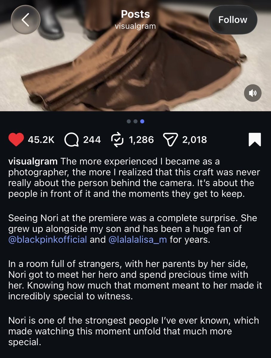 Laldlh's tweet photo. @likenotcrazy spreading misinformation is genuinely the only thing y’all know how to do 😭 it was lisa’s documentary premiere, the girl attended because she’s a fan, and HER OWN DAD recorded everything and posted it https://t.co/jt1wcahJse