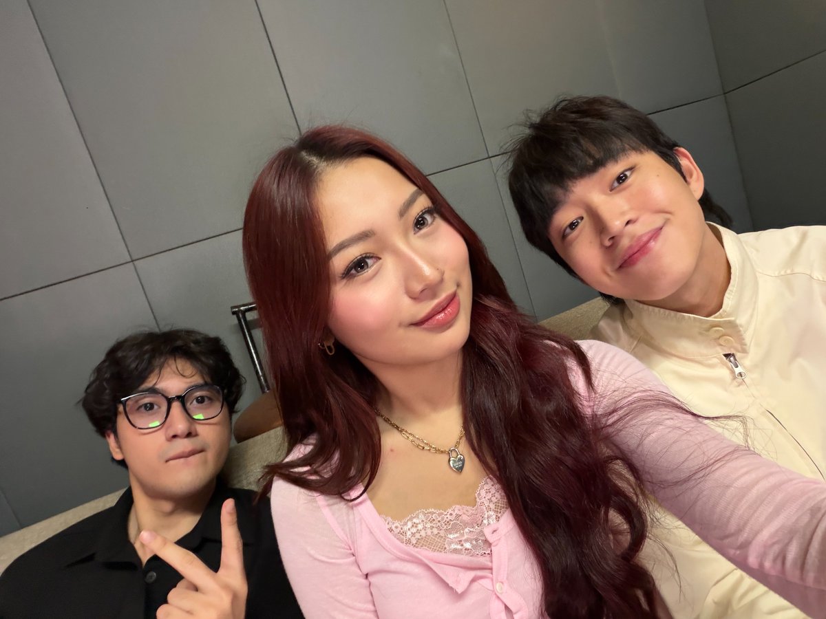 VivaOnePH's tweet photo. SAY CHEESE... ONE LAST TIME 

#DAPMissionAccomplished
#DatingAlysPerez
#DAPATHANGGANGDULO https://t.co/pZJByimLRO