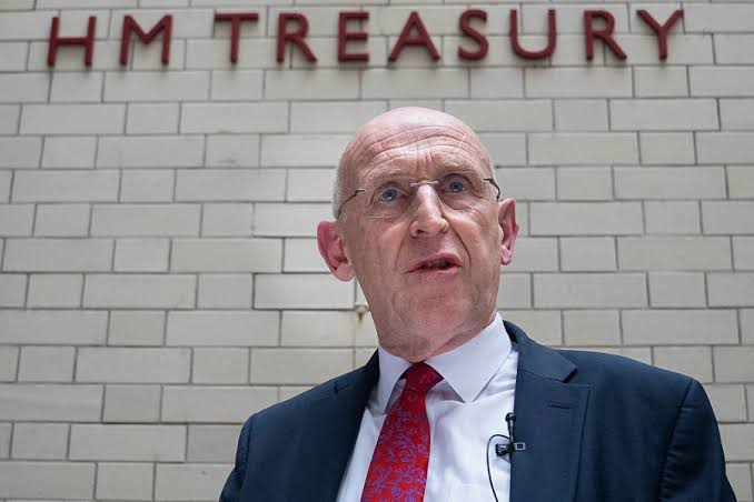 David90shaw's tweet photo. 🚨 BREAKING: LEAK EXPOSES CHANCELLOR JOHN HEALEY BRANDING ORDINARY HOMES AS LUXURY MANSIONS

I have just pulled the internal Treasury numbers John Healey wanted kept off the front pages. 

Labour is quietly preparing to slash the mansion tax threshold to 1.5 million pounds, dragging 272,000 properties straight into their fiscal dragnet.

That classification instantly drops one in four detached London homes and ordinary three bedroom suburban terraces into the exact same tax bracket as foreign billionaires.

Even Labour MP Rachel Blake went on live television in sheer panic because she knows voters will punish them brutally at the ballot box.

Now look at the mathematical fraud driving Whitehall.

The Treasury admits spending 350 million pounds to enforce this bureaucratic snooper database, all to claw in 400 million pounds in gross receipts.

John Healey is bleeding homeowners dry for a pitiful net return of 50 million pounds to feed Andy Burnham's runaway spending addiction.

Labour genuinely despises private homeownership and wants to penalize anyone who spent thirty years paying off a mortgage.

Retweet this immediately and expose Healey's property heist before your front door gets hit with an unpayable mansion bill. 🇬🇧🔥