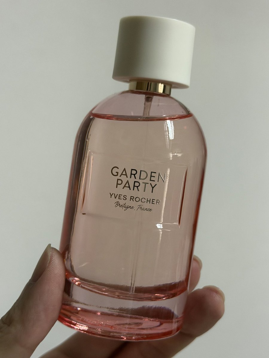 ktskjncr's tweet photo. #scentoftheday YVES ROCHER GARDEN PARTY💗🪴✨ https://t.co/Hi3iuk3spX