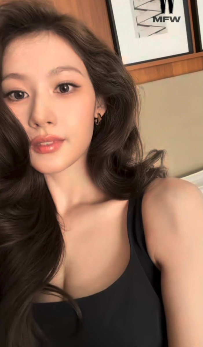 KpopFap69's tweet photo. TWICE - Sana https://t.co/xAo4tZHRMW