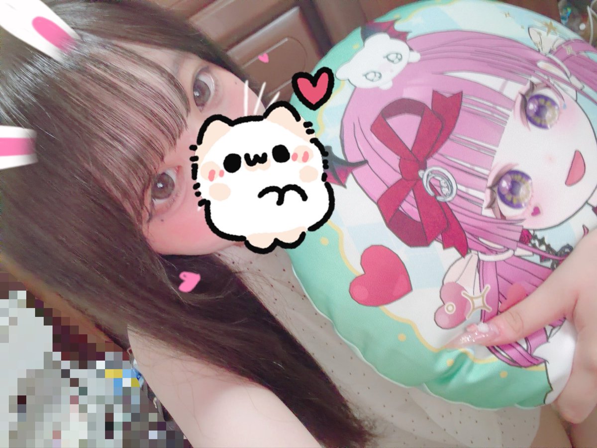iyokan1007's tweet photo. ☆ハートクッショングッズ杯☆
 ︎︎
写真のクッションが今回はハート型になって登場💗( ◜࿁◝ )
今回はイラスト等返礼品ありますっ！
そして大好評のスライドホイッスル演奏も返礼品に⁉️

予約は今日23日から25日0:00時まで❕
返礼品は画像を確認してね((꜆꜄ -᷅ ̫̈-᷄ )꜆꜄
 #まえばしまえば https://t.co/vNEaNewczj