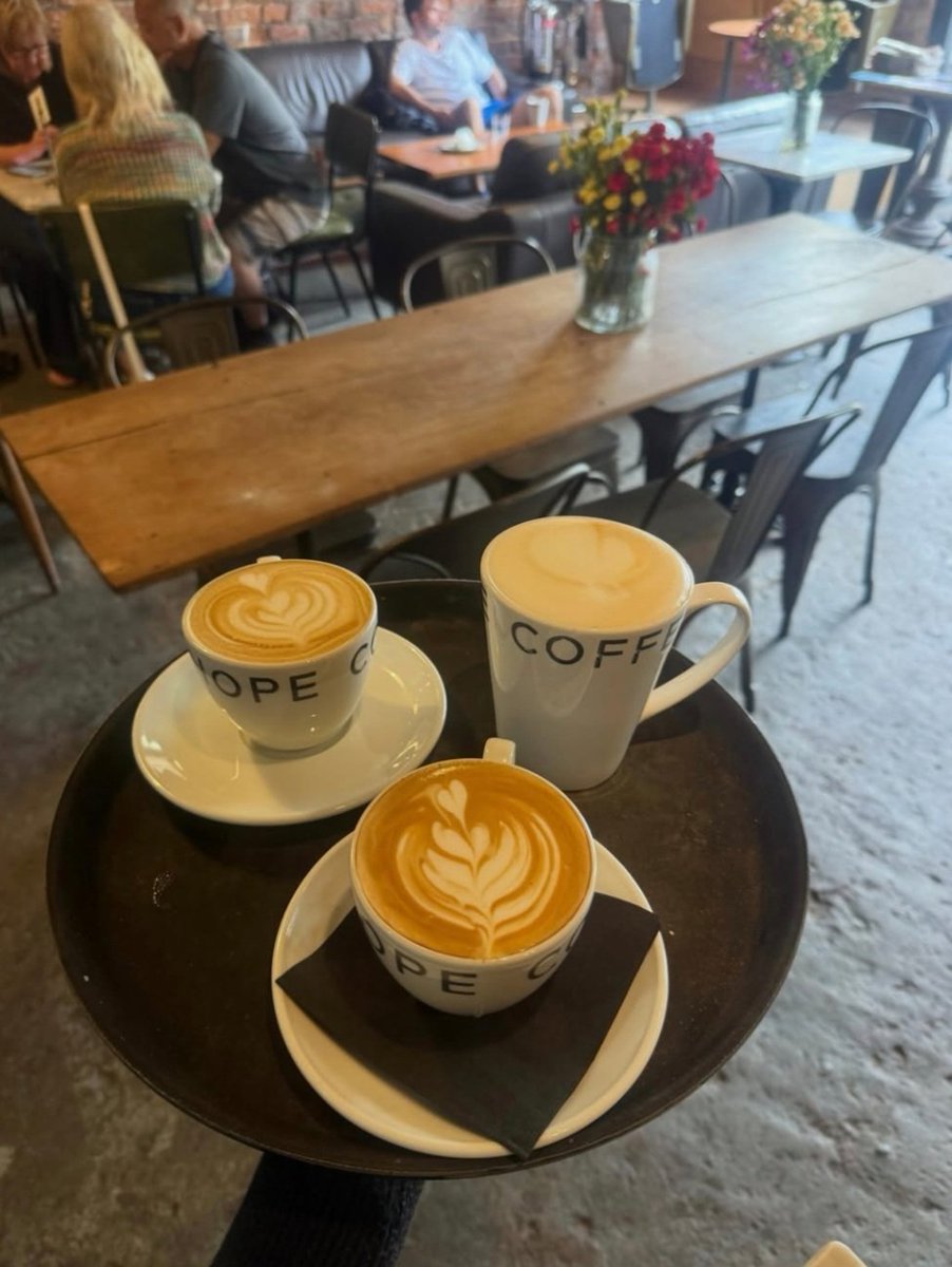 traderbyz's tweet photo. GM ☕️ fam 💆🏻‍♀️ https://t.co/NlPZIvRGPz