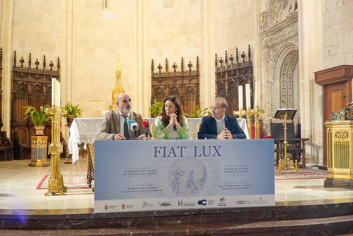 musica_teologia's tweet photo. 🚨PRESENTACIÓN ⚠️

FESTIVAL MÚSICA Y TEOLOGÍA 
FIAT LUX
#Burgos 

🔅4/10 #OFMAN + Coro Bel Canto Coslada
🔅31/10 @coroarsnova + @AmiciMusicae (Réquiem Brahms piano 4 manos)
🔅8/11 Ensemble #LosElementos Carlotta Colombo 
🔅14/11 #burgosbaroqueensemble 

🎫 https://t.co/aoRiQikipP https://t.co/9GJ3cDd4cC