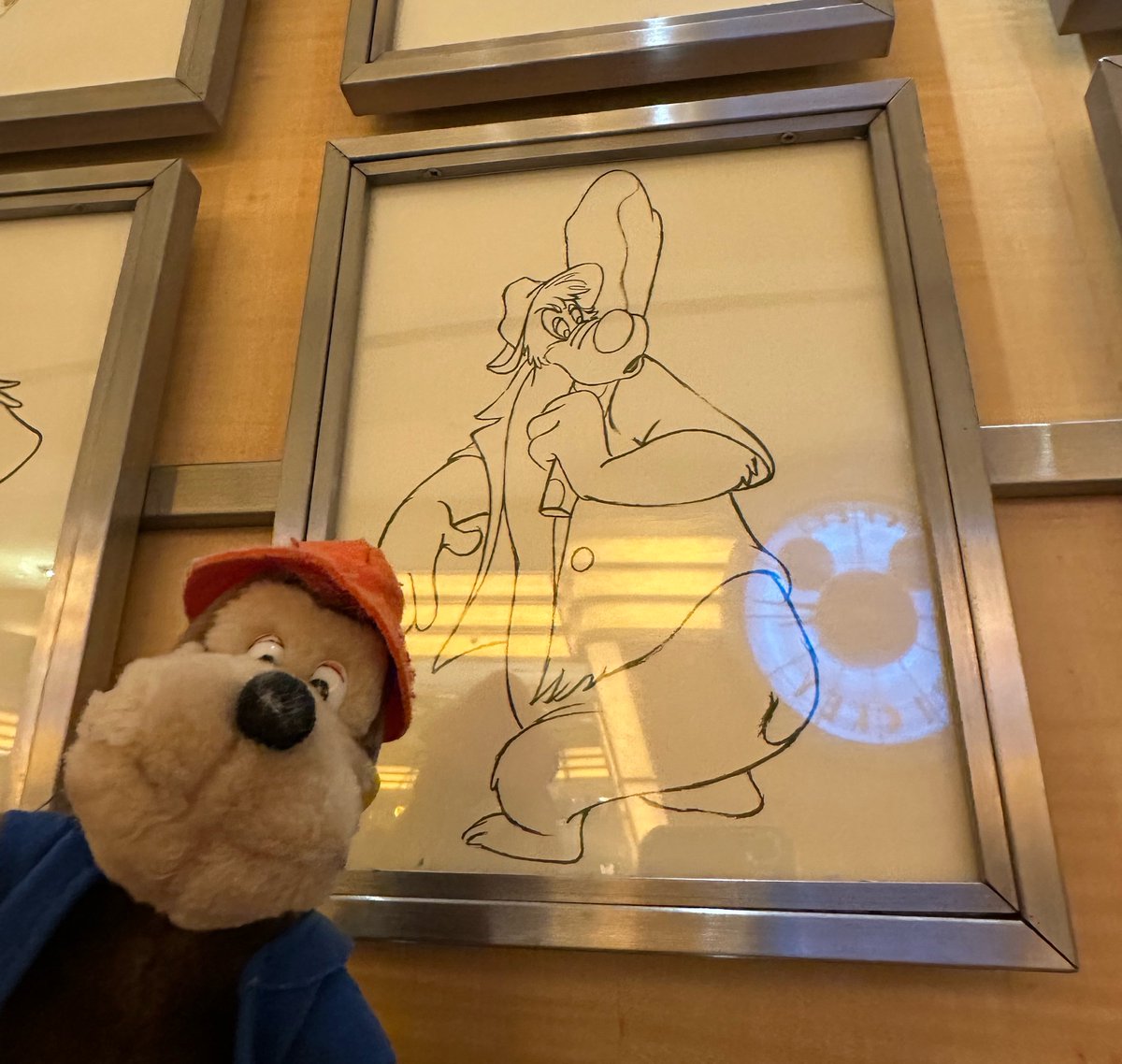 Shinoyama_wow's tweet photo. クマどん、アンバサダーホテルのクマどんだよ

アンバサダーホテルののクマどん、クマどんだよ https://t.co/TGLDfBn4Au