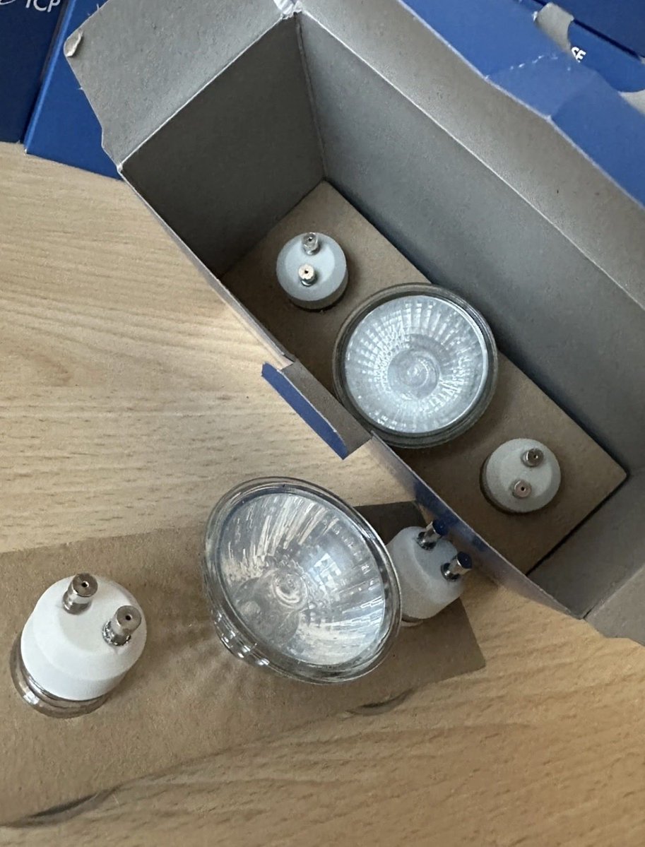 Vintage0Antique's tweet photo. * Larger quantities available* 6x #GU10 40W 50W Watt #Halogen #Spotlight #Bulbs #Dimmable / #Hotel #Pub #Home #Bar #Restaurant. https://t.co/SsrLHv759A #eBay via @eBay_UK https://t.co/vNKG9zMwWx