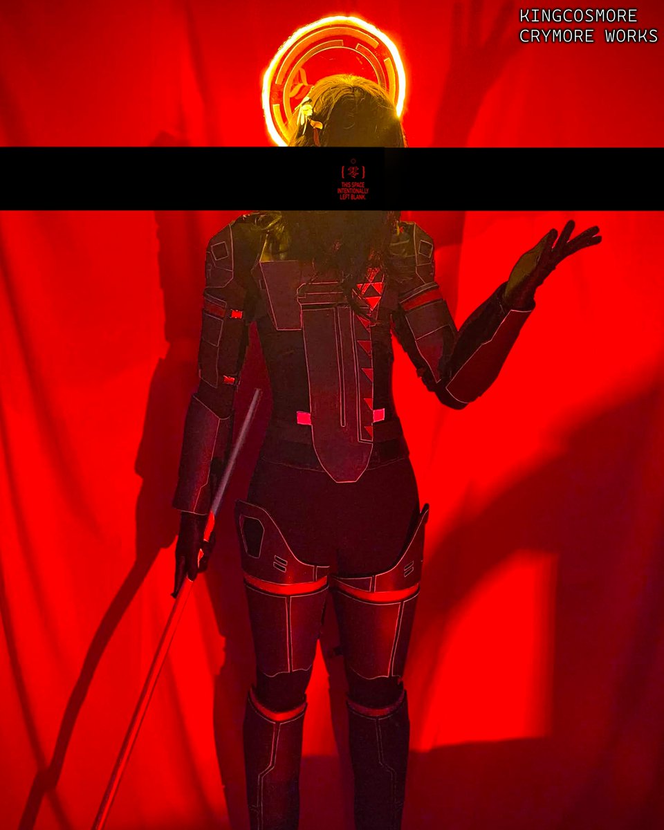kingcosmore's tweet photo. FALKE #SIGNALIS #Cosplay https://t.co/NTNQmTFvum