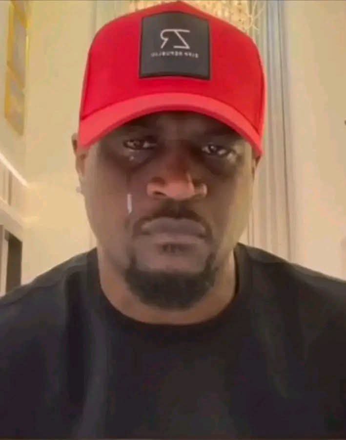 arenaofinfo's tweet photo. In all you do in this life, always be careful with people that can shade tears so easily, especially men.

They know how to use emotions to gain sympathy, avoid accountability and make you see them as the viktim.
They can use those tears to man!pulate you.

An example is this man who used crocodile tears to deceive millions of Nigerians online just to advertise his face cap business.

When this Peter Okoye of former P square first dropped those allegations against his brothers, my first question was simple:
If all these things are true. why not take them to court?
Somebody said the case is already in court.

Then I asked the next question:
If the matter is already in court, why are you saying all these things on social media instead of telling the court?
That was the day I knew he was not talking because he wanted truth. He was talking because he wanted public sympathy.

Now look.
Few weeks after using social media to tarn!sh his family name, he has gone to court and admitted he received money. The same money he told the whole world he did not receive.
He also told the court that he got the P-Square catalogue six days after requesting it. Online, he said it took months.

All this while he has been painting himself white and painting his brothers black, I already knew who the black paint belonged to.
Now, months after releasing series of allegations online, he has entered court and, by himself, contradicted the things he told the public.

I just dey pity those gullible people that fell for the crocodile tears.

Let me mind my business shaa.