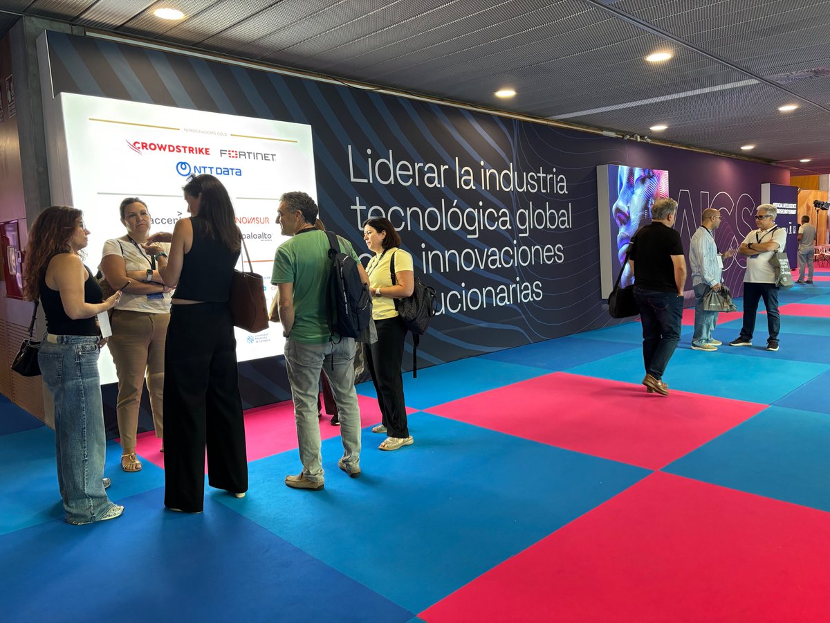 aics_summit's tweet photo. 🚀 ¡Arranca la segunda jornada de #AICS2026! Seguimos hablando de IA, ciberseguridad y del futuro tecnológico que ya estamos construyendo. https://t.co/8lvu4NtwYz