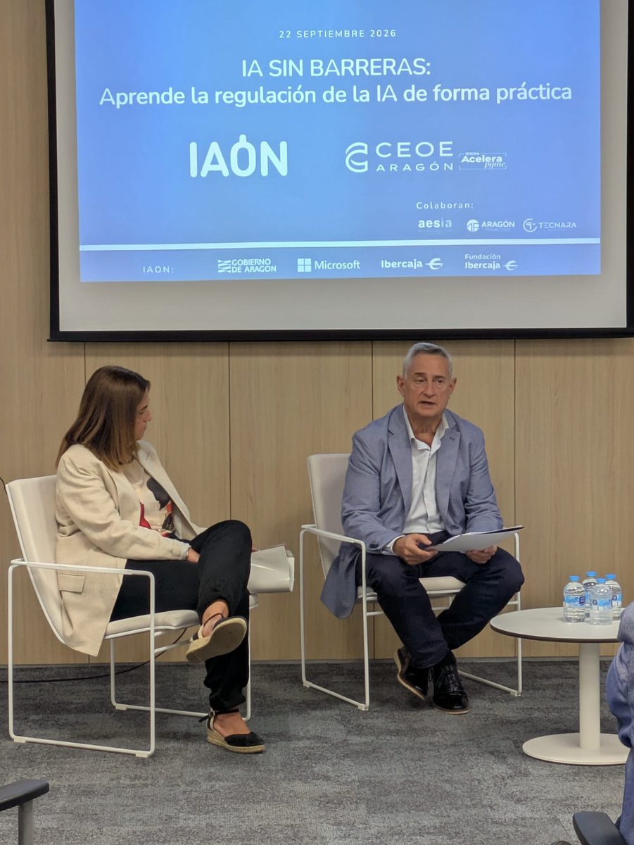 CEOE_Teruel's tweet photo. Ayer participamos en Teruel en la jornada “IA sin barreras”, celebrada dentro de la Semana de la IA.

Un encuentro para conocer la regulación de la IA y su aplicación en las empresas, organizado por CEOE Aragón, la Oficina Acelera Pyme, IAON e Ibercaja.

 #IA #Innovación #Teruel https://t.co/Zp6YBqnmIw