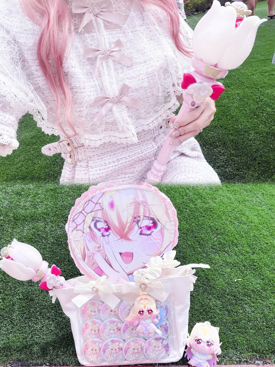 luluka_111's tweet photo. 初めて後期ショー行ってきた🪄
後期のお話もアルカナちゃんも優しくて大満足です😿
たまたま座った場所がアルカナちゃん結構きてくれるところで嬉しかった！
おかげでうちわファンサたくさんもらえたし、ハイタもアルカナちゃん糖分高めだったかもඉ́  ̫ ඉ̀💕司会さんにもアルカナカラー褒められた🎶 https://t.co/1hh3x0D4J1