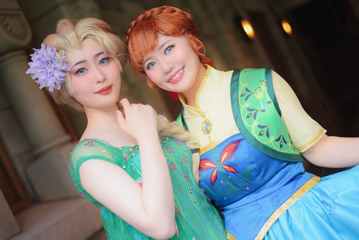 aguvxv's tweet photo. ﾟ･*:.❆────*:❆:*────❆:*･ﾟ

【仮装⚠️】
アナ雪　エルサのサプライズ
Frozen Fever

ﾟ･*:.❆────*:❆:*────❆:*･ﾟ

エルサ　おとめさん(@taiyousansan041) 
アナ　あぐ(@aguvxv)

Photo うめこさん(@ohana_no_iro)

#Dハロ2026 
#アナ雪仮装 https://t.co/7TArlgi9Tm