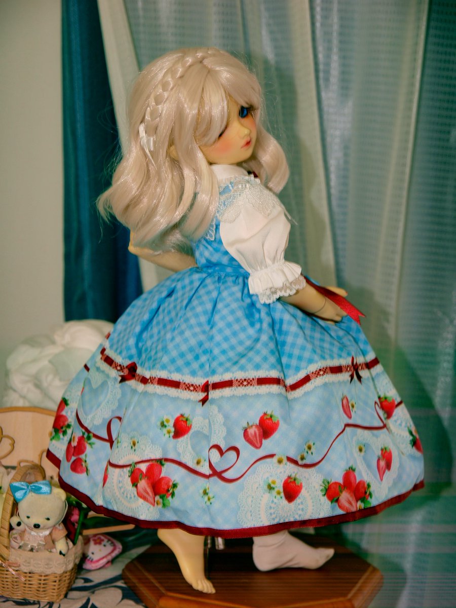 dt0290's tweet photo. #DearSD 
どうしてもDearSDにヒールの高い靴を履かせたかったので、SDのヒール足に替えてみた。 https://t.co/PopcDew3jb
