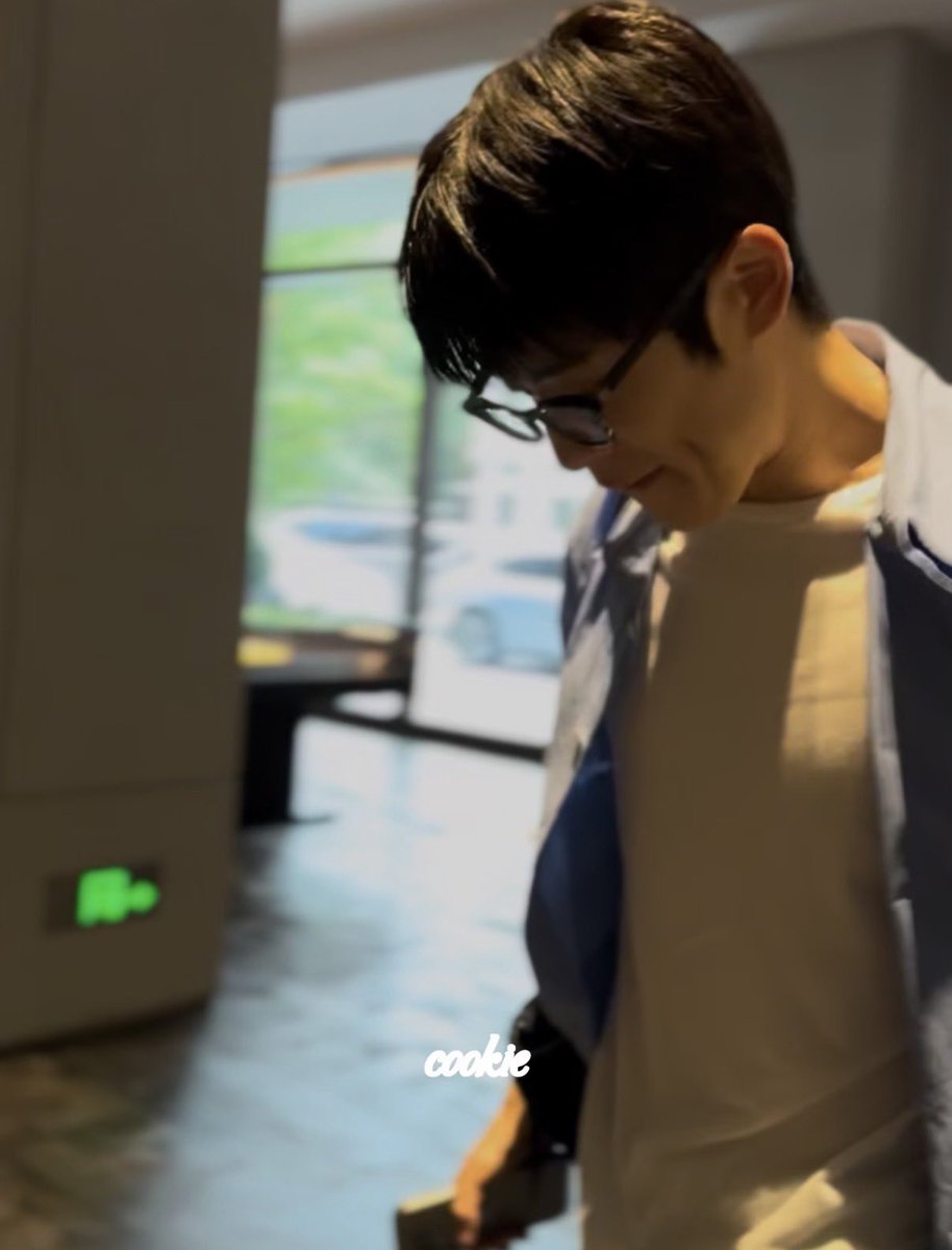 hj012486's tweet photo. 안경잡이 ㅈㄴ 좋다... https://t.co/WrmQhpfVzb
