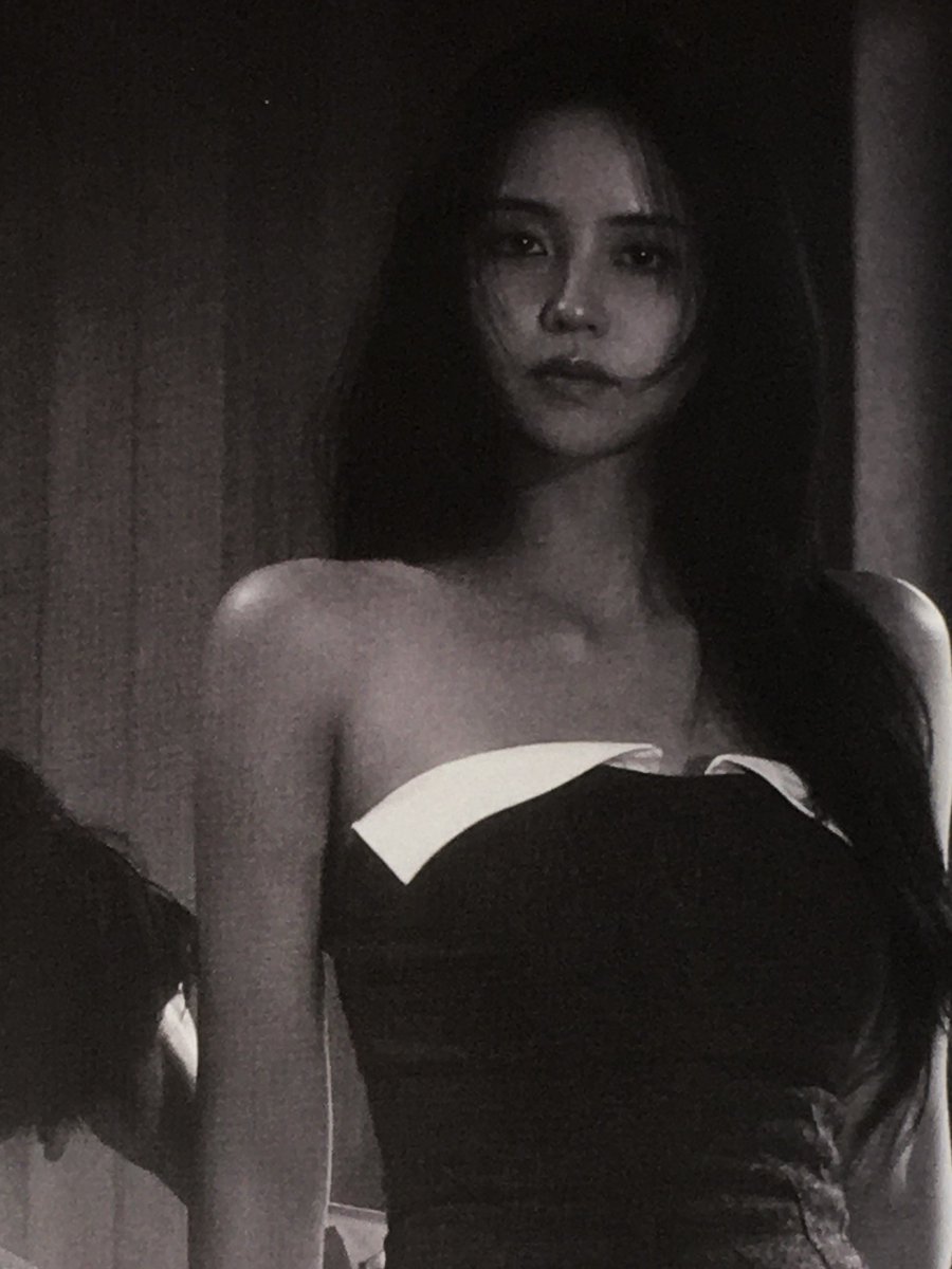 _chuyw's tweet photo. 뭐야..? 존나 예뻐서 말이 안나옴 https://t.co/OfFdEpcp8J