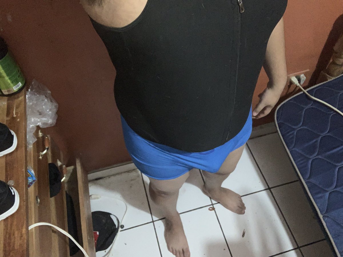 Calamar7tar's tweet photo. Algun pasivo 🐣🐥 que quiera tener a este activo  gordito no la tengo tan gránde soy de El Salvador algun bb interesado ? Si es de El Salvador mucho mejor alguien?? https://t.co/E8l5zbphHl