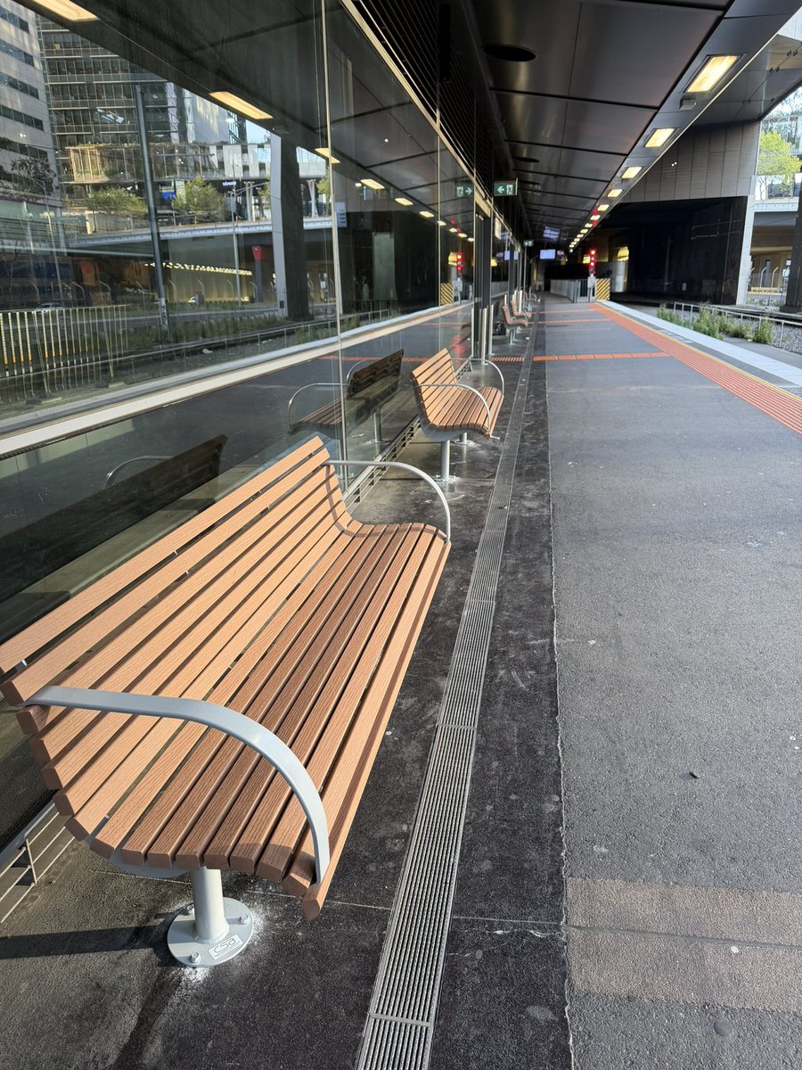 MerndaLine's tweet photo. Platform 16 https://t.co/OdUzNBxXJR