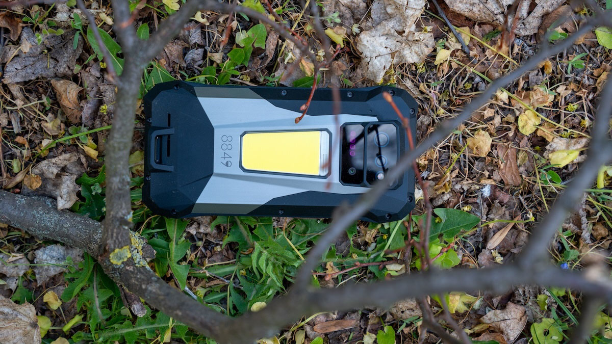 8849_tech's tweet photo. ⛺📱 ¡Domina la aventura al aire libre con #TANKX! 💥 Diseño ultrarresistente, batería de 17.600 mAh y proyector 1080p: ¡tus aventuras en la naturaleza alcanzan un nuevo nivel!✨🌲
👉https://t.co/Y4wV6hlvou
#coolgadgets #outdoorgear #CampingGear #ruggedphone https://t.co/8he6p9qvuE